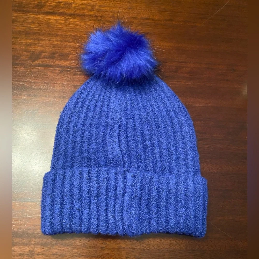NWT Steve Madden (REVOLVE) Women’s Heathered Rib Knit Beanie‎ Winter Gift Warm